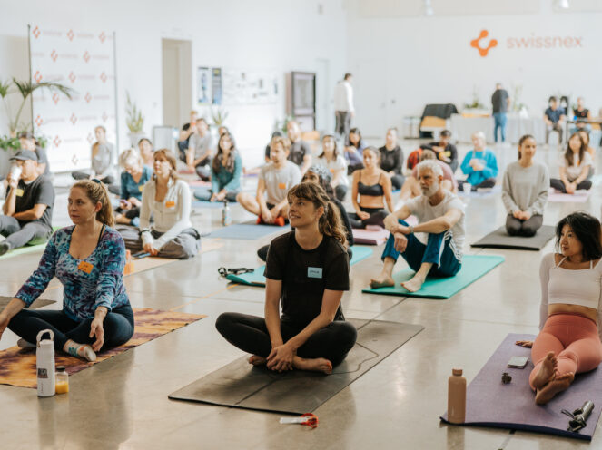 On October 10, Swissnex in San Francisco invited tech enthusiasts to unwind from SF Tech Week with a Robot-Puppy Yoga session